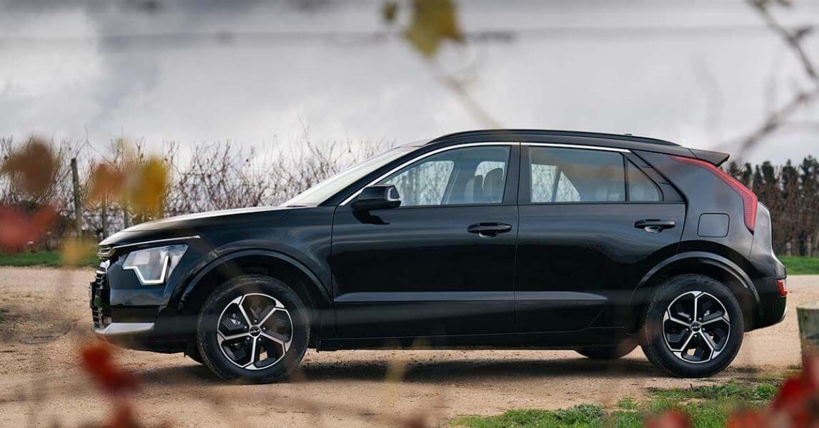 Kia Niro Electric Review- Black Kia side view
