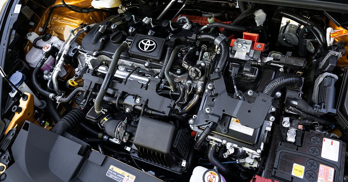 Toyota C-HR - engine