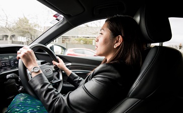 SGFleet_NZ_Lady_Driving_1_Sept24-medium globalblog'